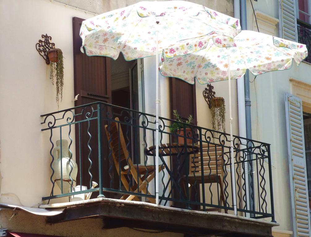 Market Antibes Eksteriør bilde